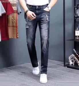 Sự phổ biến của Giải thưởng Xếp hạng Armani Armani Limited Số lượng bán quần jean phổ biến ở nước ngoài _ Armani Armani _ Thương hiệu giá rẻ (Lớp lớn nhất của )