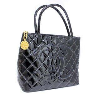 Men coco coco in lại túi tote nữ bằng sáng chế da màu đen
