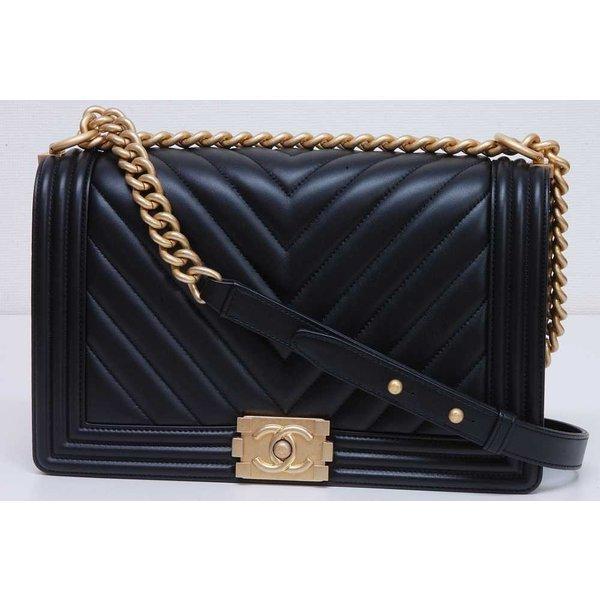 Boy v Stitch Chain Bag Bag Fla...