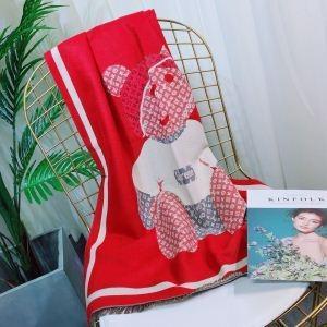 đừng bỏ lỡ cơ hội khăn quàng cổ Louis Vuitton nữ mặt hàng hiếm nhất với bốn màu sắc lựa chọn Louis Vuitton