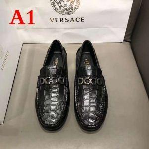 Các mặt hàng nóng nhất mùa này Versace Versace Limited Limited Chamcunchture Giày thông thường rẻ hơn 