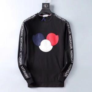 Long -sleeved T -shirt được đề...