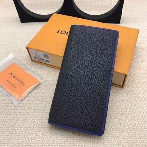 LOUIS Vuitton Wallet nam sang ...
