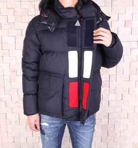 Áo khoác mới Down Down nam Moncler Moncler Moncler / Mùa đông Siêu phổ biến Mục 4 Lựa chọn màu_ Moncler Moncler_ Thương hiệu giá rẻ (Lớp lớn nhất của )