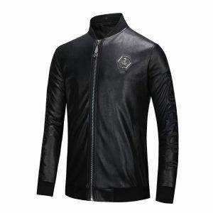 Sự xuất hiện với một giá tuyệt vời Philippein Philipp plein là hoàn hảo để đi ra ngoài vào mùa thu