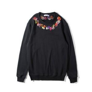 Pull Overparker Givenchy xuất hiện với mức giá tuyệt vời trong mùa này với mức giá hợp lý _ Givenchy Givenchy_ Thương hiệu giá rẻ 