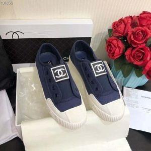 Thiết kế nữ sneaker tốt được t...