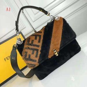 Fendi năm nay! Fendi năm nay Túi xách Fendi Comfort 2 Tide độc ​​đáo _ Fendi Fendi_ Thương hiệu giá rẻ (Lớp lớn nhất của )
