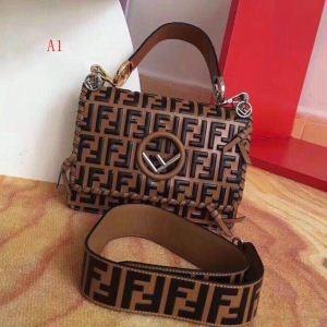 18FW Fendi 3 -Molored Magazine Món đồ nổi tiếng Fendi Túi tay mới UNUSED_FENDI Fendi_ Thương hiệu giá rẻ (lớn nhất )