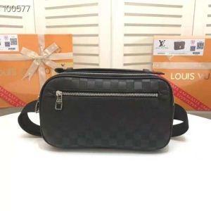 Túi vai Vật phẩm Louis Vuitton...