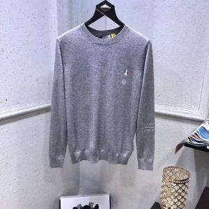 Moncler đặt hàng thư giá rẻ Si...