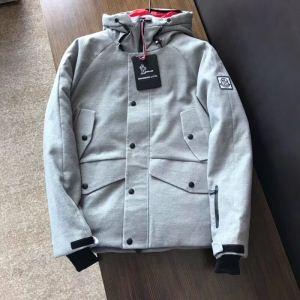 Đảm bảo chất lượng Đàn ông quần áo nam ấm áp Silhouette xuống áo khoác Moncler Moncler đặt hàng