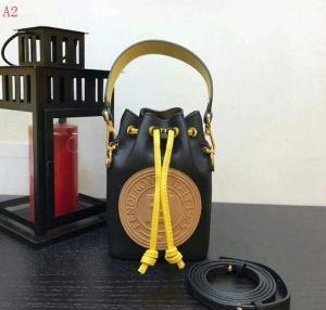 Mon Tresorwhite Túi da 8BT298A7TAF17BB Fendi Fendi Bag Bag Bag 2 Lựa chọn màu sắc công suất lớn