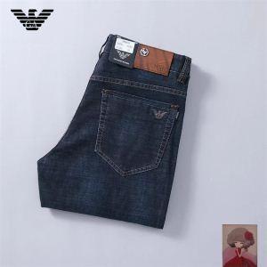 Bầu không khí bình thường của Armani với bầu không khí tinh tế Armani 2019SS Bộ sưu tập quần denim mới