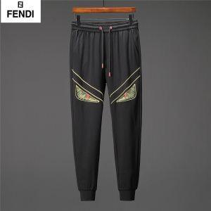 Màu mới fendi cho thời trang f...