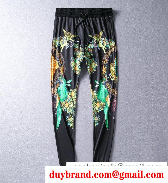 2019夏絶対見逃せない人気 ヴェルサーチ 人気を抑えて新品 versace 上下セット 2色可選