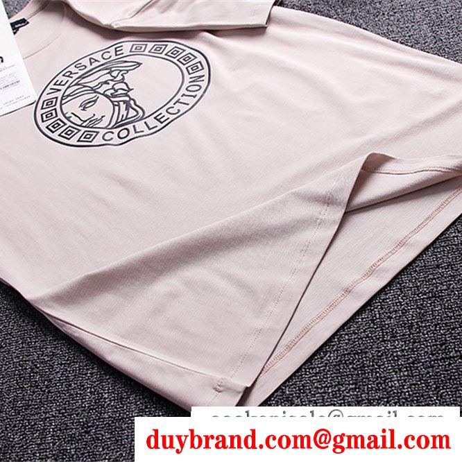 おしゃれに着こなせる  ヴェルサーチVERSACE 今夏のお気に入りスタイル Tシャツ/ティーシャツ お目立ち度の高い新品 2色可選