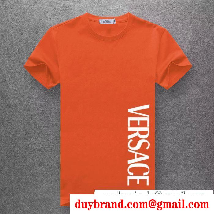多色可選 ファッションに新しい色 Tシャツ/ティーシャツ 大活躍間違いなしの新着 ヴェルサーチVERSACE リラックスした雰囲気に
