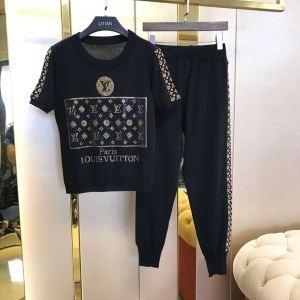 Vuitton Mail đặt hàng Louis Vu...