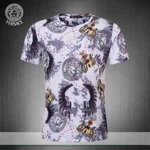 Thiếu hụt siêu đặc biệt Xu hướng t -Shirt đen trắng đàn ông da trắng.
