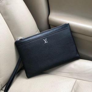 Người mẫu Louis Vuitton Mail đặt hàng Louis Vuitton Túi ly hợp nam hàng ngày da đen giá rẻ