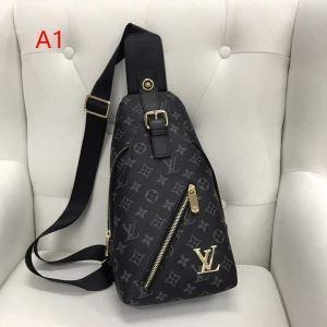 Hoàn toàn là một mô hình mới để có sẵn Louis Vuitton Túi Men Monogram Shoulder Bag Louis Vuitton Thời trang 3 Lựa chọn màu sắc