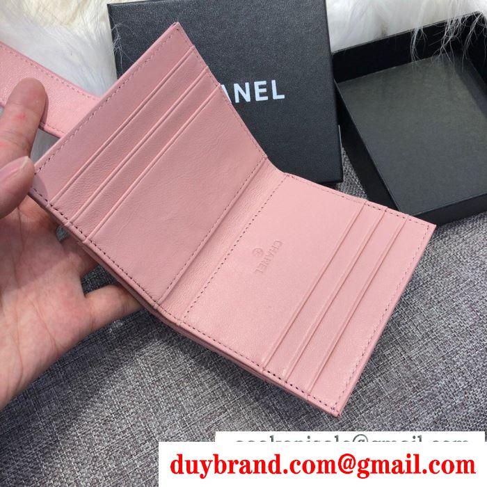  財布 コピー 2019春夏で高く注目されたコレクション新品 ユニーク chanel ユニセックス ブラック ピンク 最安値