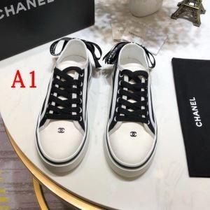 2 Lựa chọn màu Giày thông thườ...