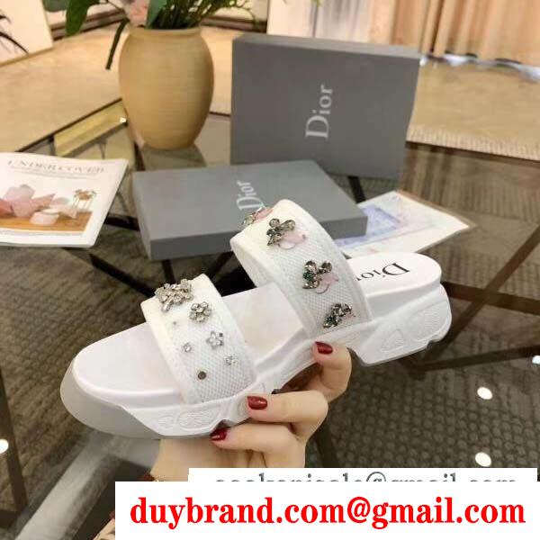 Dior ディオール サンダル レディース オシャレさんがきっとお気に入り新品 コピー ブラック ホワイト ファッション 最安値