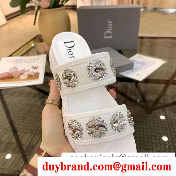 ディオール サンダル コピー 2019春夏で注目度が一番高いコレクション dior カジュアル コーデ 日常 ３色選択可 最安値