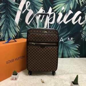 2019 với cảm giác hợp thời tra...