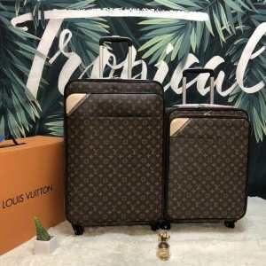Louis Vuitton Louis Vuitton To...