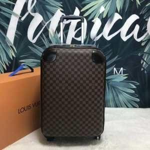 Mùa xuân / Mùa hè Yêu cầu vật phẩm Trunk Louis Vuitton Louis Vuitton Người nổi tiếng được lấy trong mùa này _ Louis Vuitton Louis Vuitton_ Thương hiệu giá rẻ 