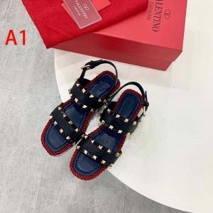 Valentino Sandal Studs Fashion...