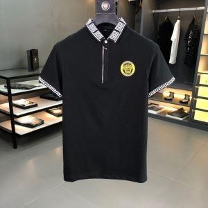 Xu hướng mùa xuân / mùa hè 2019 Kiểm tra những người nổi tiếng và người giải trí t -Shirt ngắn. Versace Versa_ Versace Versa_ Thương hiệu giá rẻ 