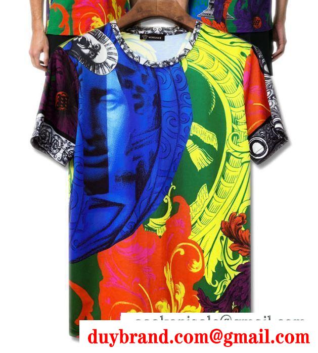 2019春夏トレンドmàu sắc  半袖Tシャツ  ヴェルサーチ VERSA  スタイルアップ見えなシンプル