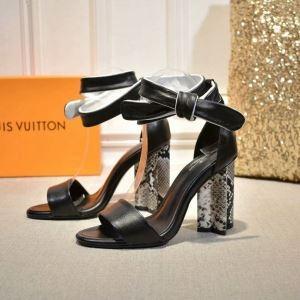 Màu sắc xu hướng mùa xuân / mùa hè 2019 Louis Vuitton Louis Vuitton Sandal hiện đang nổi tiếng cho người nổi tiếng
