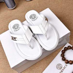 Sandal mùa xuân / mùa hè màu sắc thời thượng 2019 Phổ biến mỗi mùa Versace đáng chú ý Phiên bản mới phổ biến mới của Versace 2019 Summer thay đồ trong các lựa chọn màu mùa hè 2