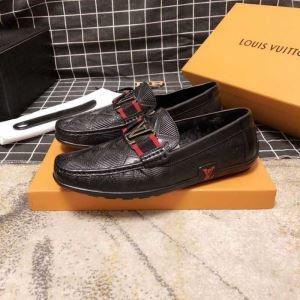 Giày thông thường Louis Vuitton Louis Vuitton Tác phẩm mới nổi tiếng của mùa xuân và mùa hè xuất hiện từng lần khác cộng với cảm giác của mùa