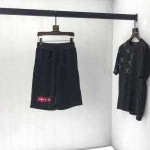Top được đề xuất có thể được sử dụng vào mùa xuân và mùa hè 19SS Swarovski Box Logo Tee Brand Work!