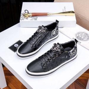 Mùa xuân / Mùa hè 2019 Mô hình phổ biến Versace Versace Up