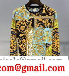 季節感あふれる注目の新作 ヴェルサーチ versace 長袖tシャツ 春夏アイテムから新たに登場！