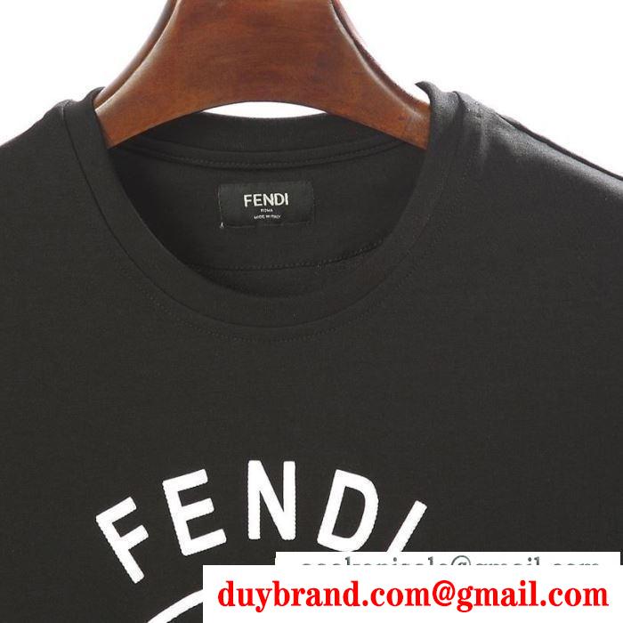 爆発的人気オシャレ度がアップ フェンディ不動の人気2019最新  FENDI 春夏アイテムから新たに登場！ 半袖Tシャツ 今年らしい着こなし 2色可選