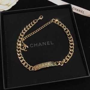 Vòng cổ khuyến nghị thời trang...