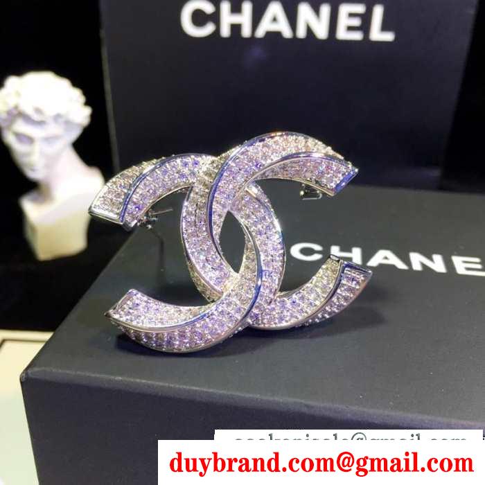 季節感もプラス2019新作 人気ブランド春夏の新作が続々登場  chanel ブローチ
