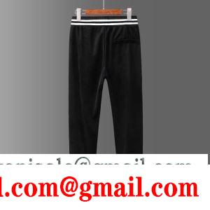 2019年秋冬最新のトレンド アルマーニ 秋冬ファッションをバランスよく仕上げる ARMANI 上下セット この冬にしたい素敵なスタイル
