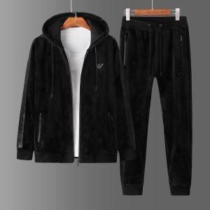 Armani thiết kế mùa thu / mùa đông này để chọn Armani hoàn thành trong các tọa độ theo mùa mới nhất và các bộ dưới mức mùa thu 2019 này