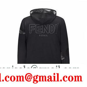 秋冬ファッションの決め手  フェンディ この冬欲しいスタイル FENDI 2019秋冬の必需品 パーカー ほっこりと温かみのある雰囲気に