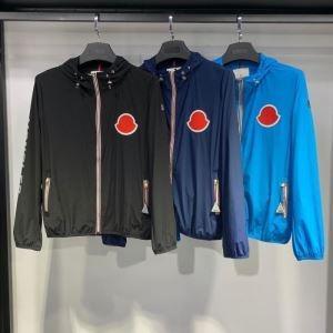 Hoàn thành trong Moncler Corde...