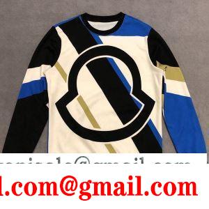 おしゃれなスタイリングが簡単に叶える  プルオーバーパーカー この秋冬に選びたいデザイン モンクレール MONCLER 2019秋冬の必需品 